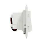 Multistandard socket compatible with all plug types.